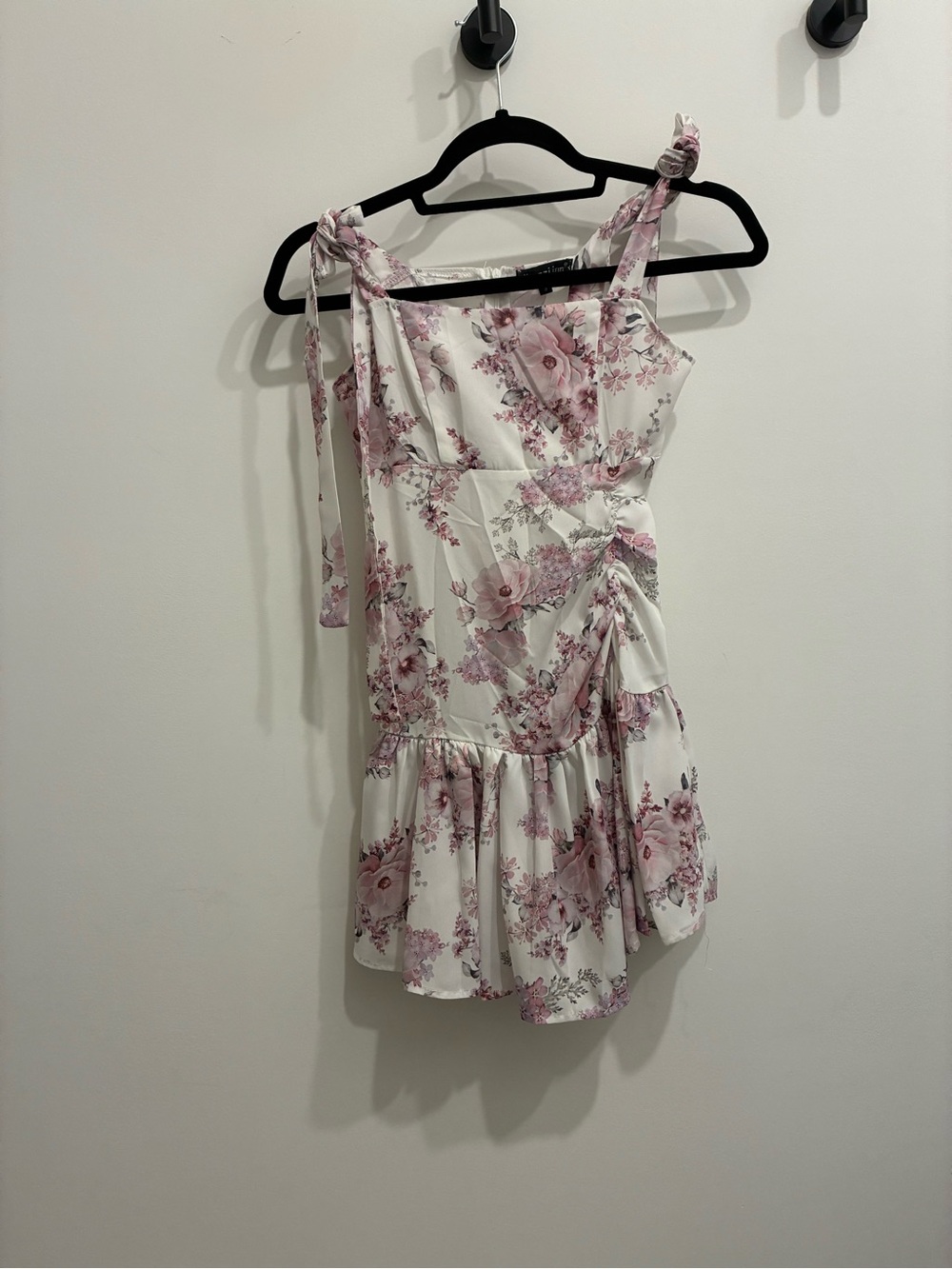 Cute Light Pink Floral Tie-Shoulder Mini Dress Size 00 Summer Vacation